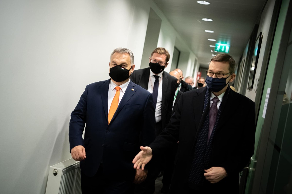 Árnyékboksz, avagy hogyan bukta el Orbán a jogállamisági küzdelmet