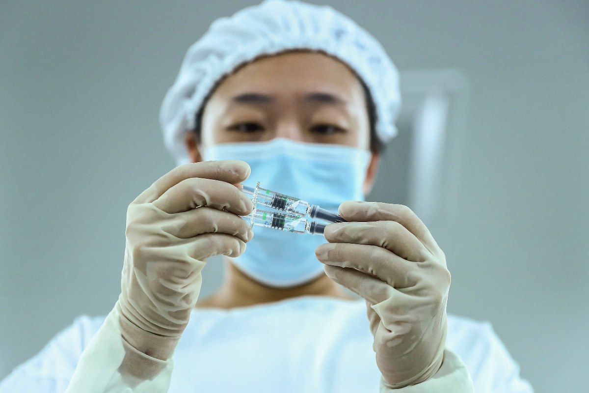 OGYÉI: A kínai vakcina hatásossága még további vizsgálatokat igényel