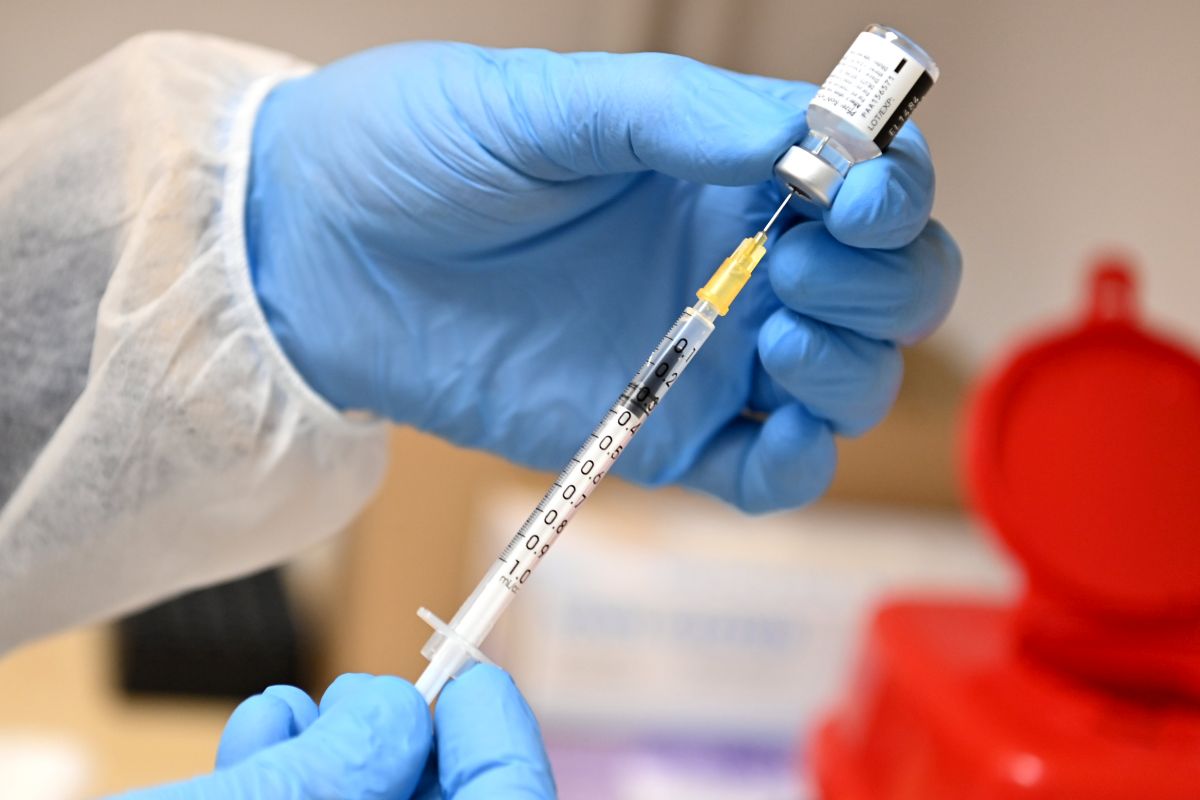 Ellenzéki- és kormánypártok közösen kérik Újbuda lakosait, jelentkezzenek a koronavírus elleni védőoltásra