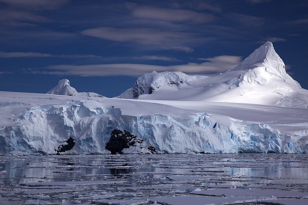 1270 négyzetkilométernyi jéghegy szakadt le az Antarktiszról