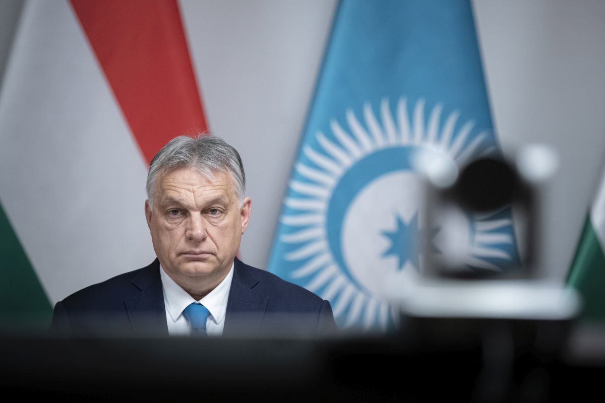 Orbán Viktor Kazahsztánba utazott