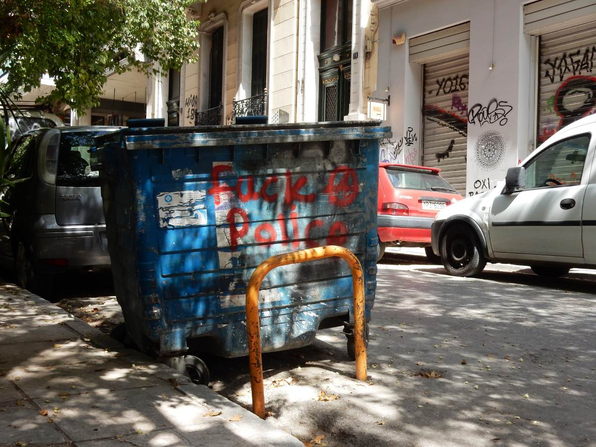Anarchisták robbantottak pokolgépet Athén központjában