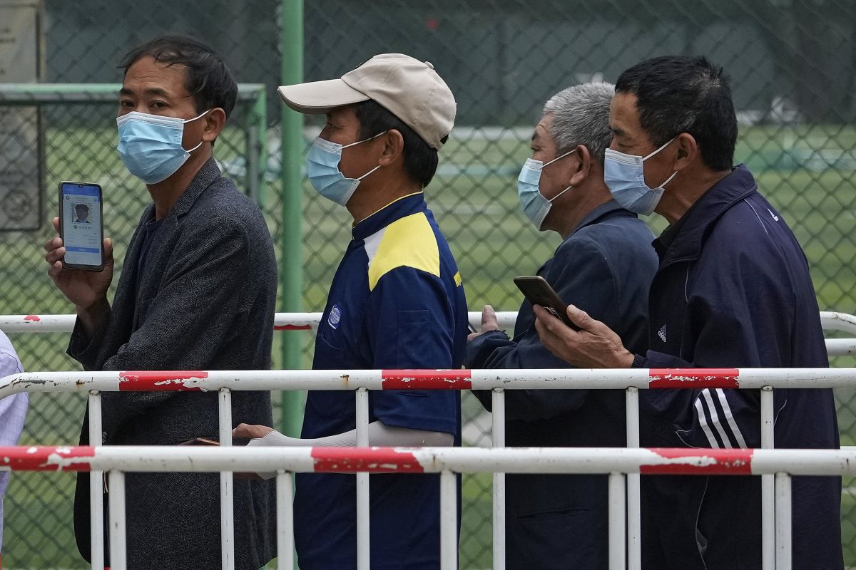 Decemberben negyedmilliárd kínai kaphatta el a koronavírust 