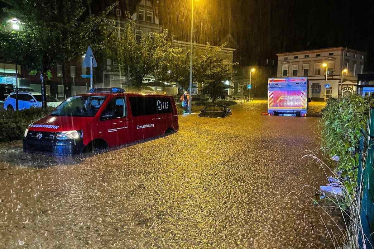Özönvízszerű eső Németországban, 60 ember eltűnt, legalább 4-en meghaltak